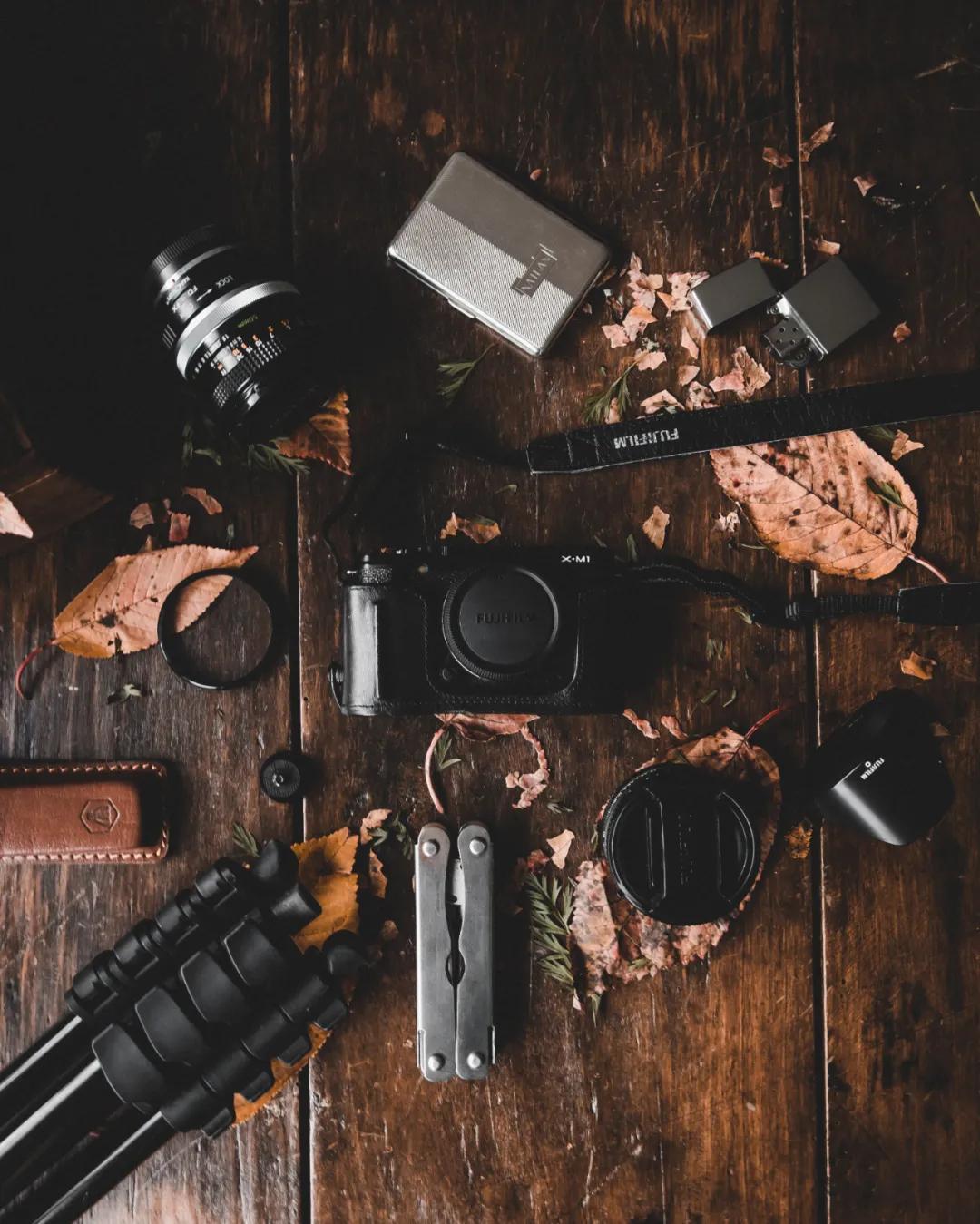 学摄影必买的10件器材,现代摄影常用的三大器材