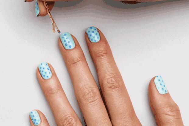 世界顶级手模出镜一次赚4万 (世界最漂亮手模)