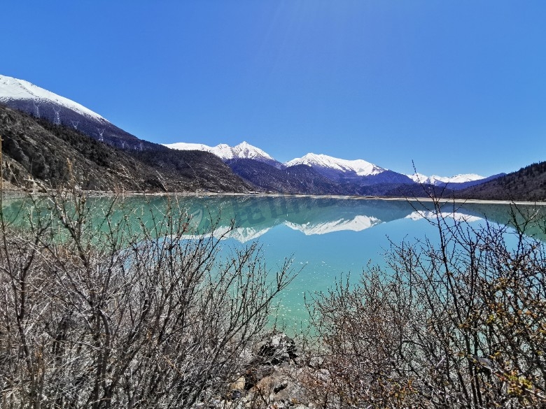 一个人的进藏之旅,一个人一台车旅游的视频