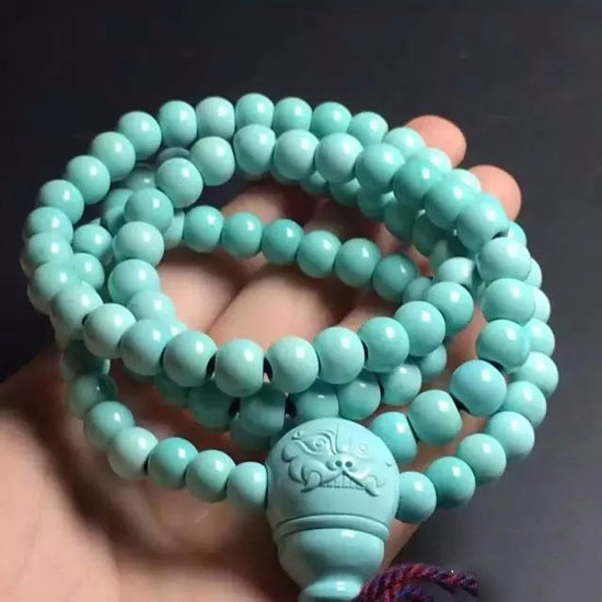 蒂芙尼蓝真的是太漂亮了,蒂芙尼蓝给人的感觉