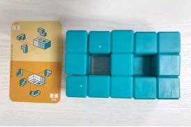 城堡拼图桌游,益智闯关拼图桌游