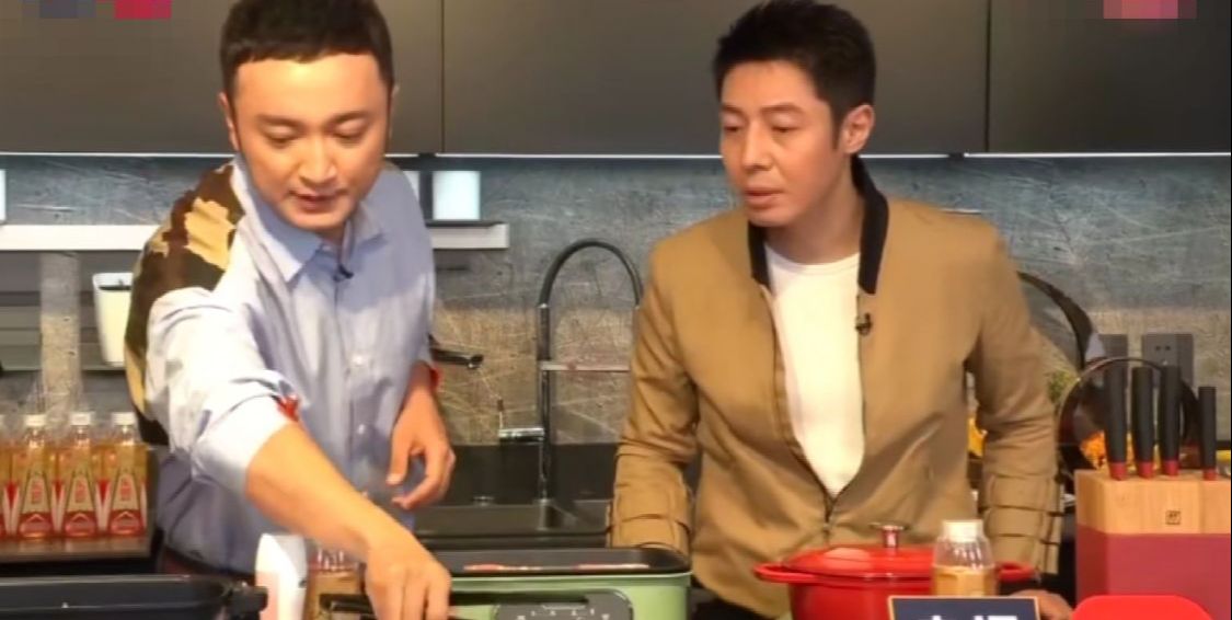 主持人大赛撒贝宁怼尼格买提裤子,央视boys尼格买提