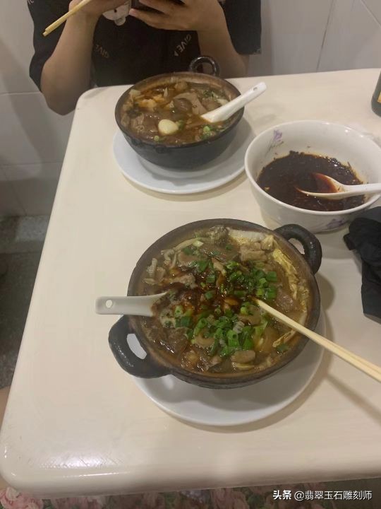 为了三百块钱，我很后悔骗了广州撑伞小姐姐