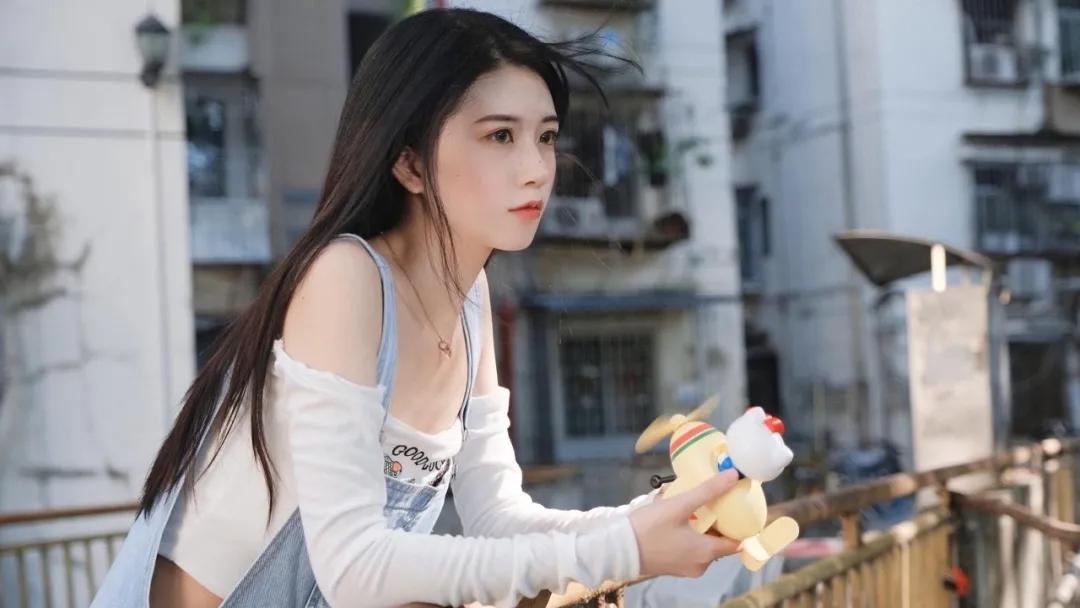 跟女孩子聊天的几个关键步骤,和女孩子聊天三点说明她喜欢你