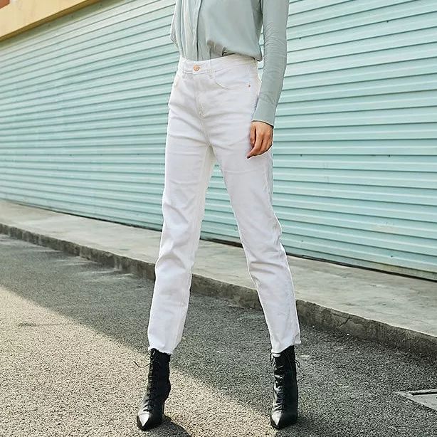 我试了九条白色牛仔裤,这四条太太太好穿了!