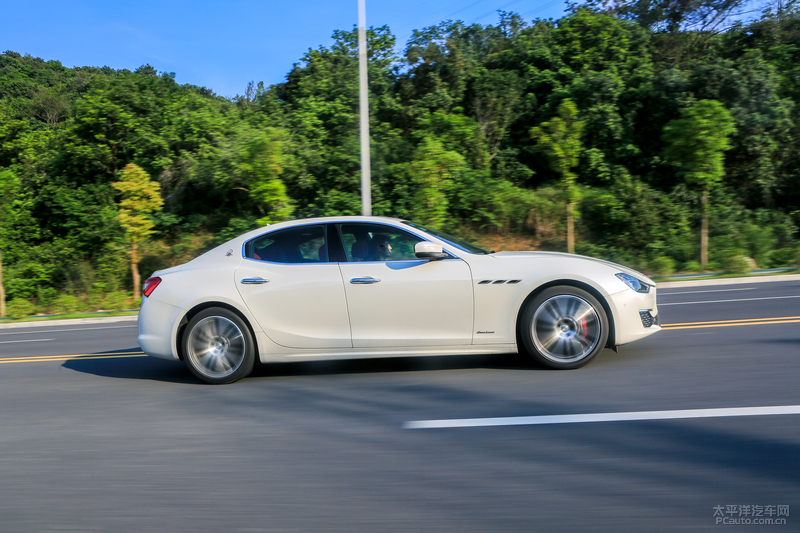 玛莎拉蒂ghibli和s350,玛莎拉蒂ghibli测试评价