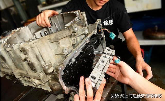 君威发动机与变速系统维修或保养,别克君威发动机和变速系统保养