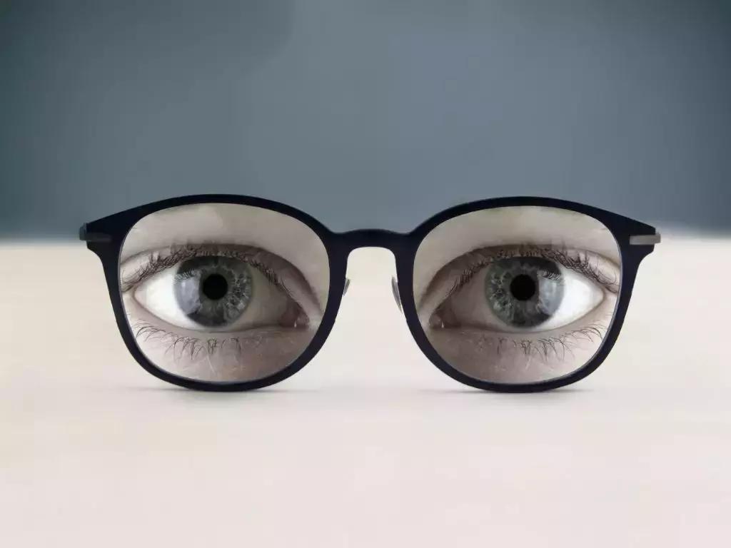 孩子眼睛被融化怎么办,6岁孩子眼球10分钟被融化