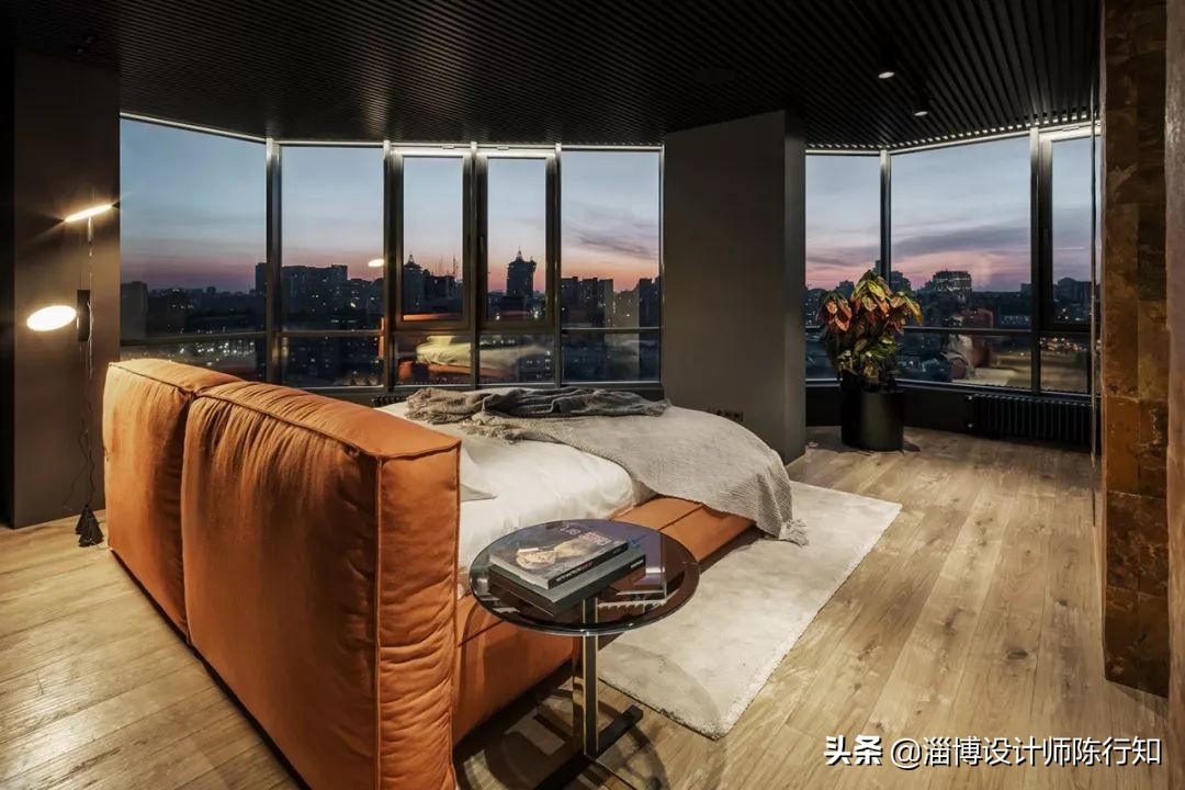 旋转楼梯有没有高端一点的,旋转楼梯适合轻奢风还是新中式