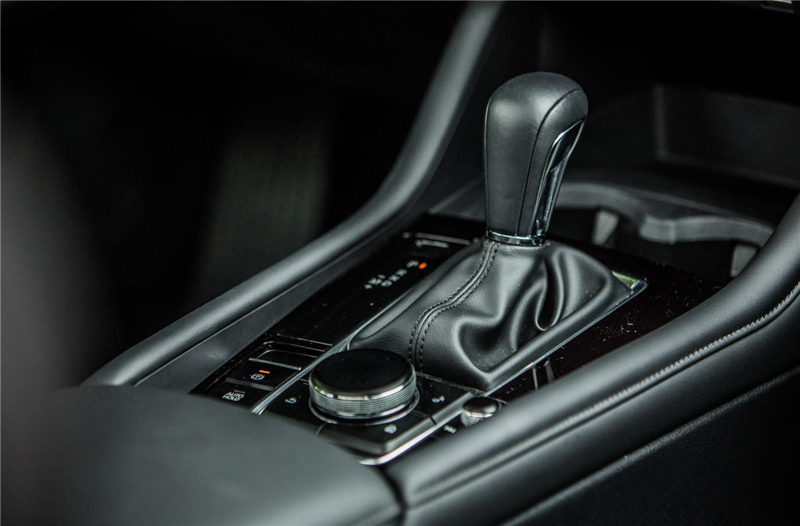 全新马自达3上市售价11.59-16.89万，加配又加长，与思域正面刚