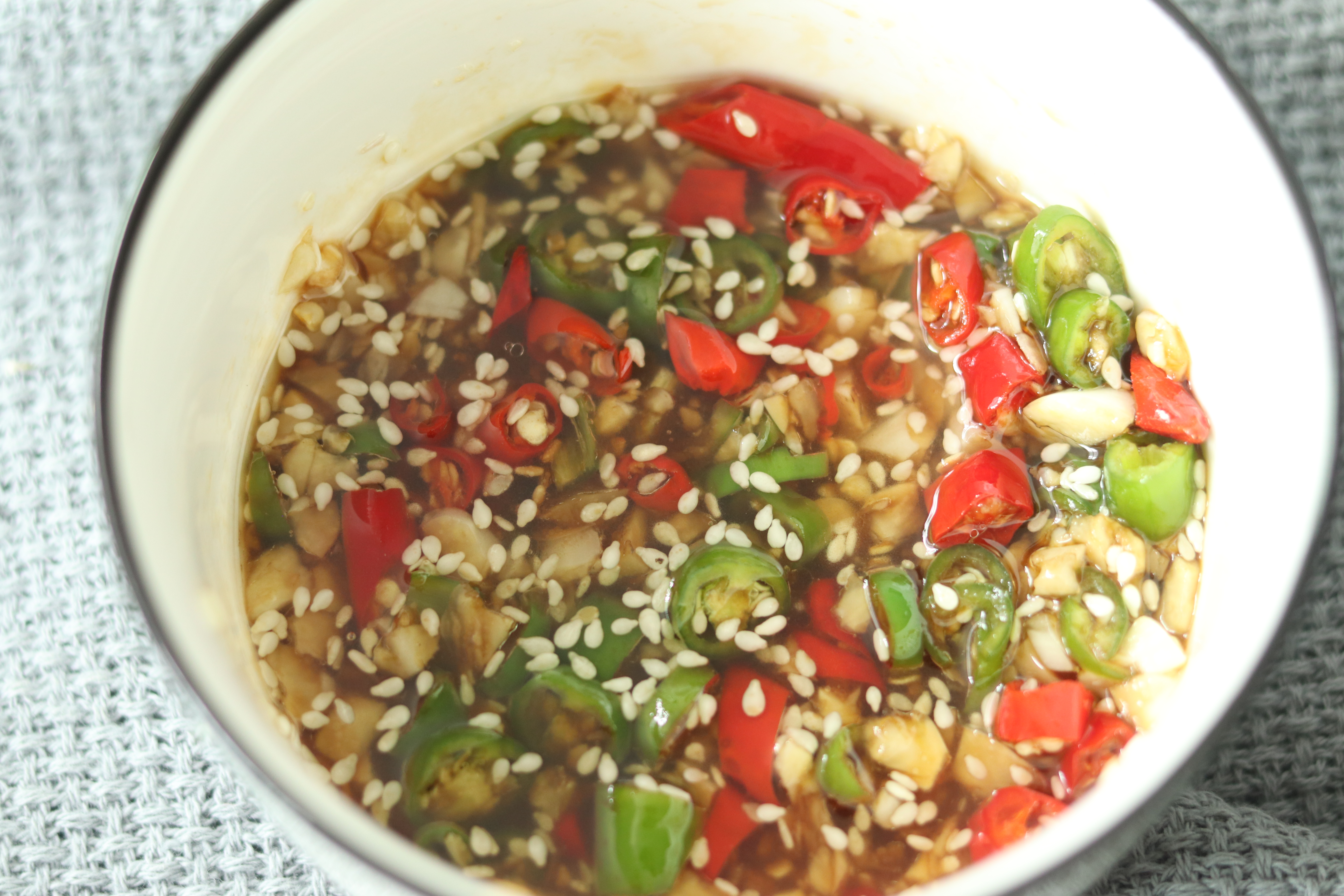 芦笋怎么做好吃还用焯水吗,芦笋忘记焯水炒熟后能重新焯水吗