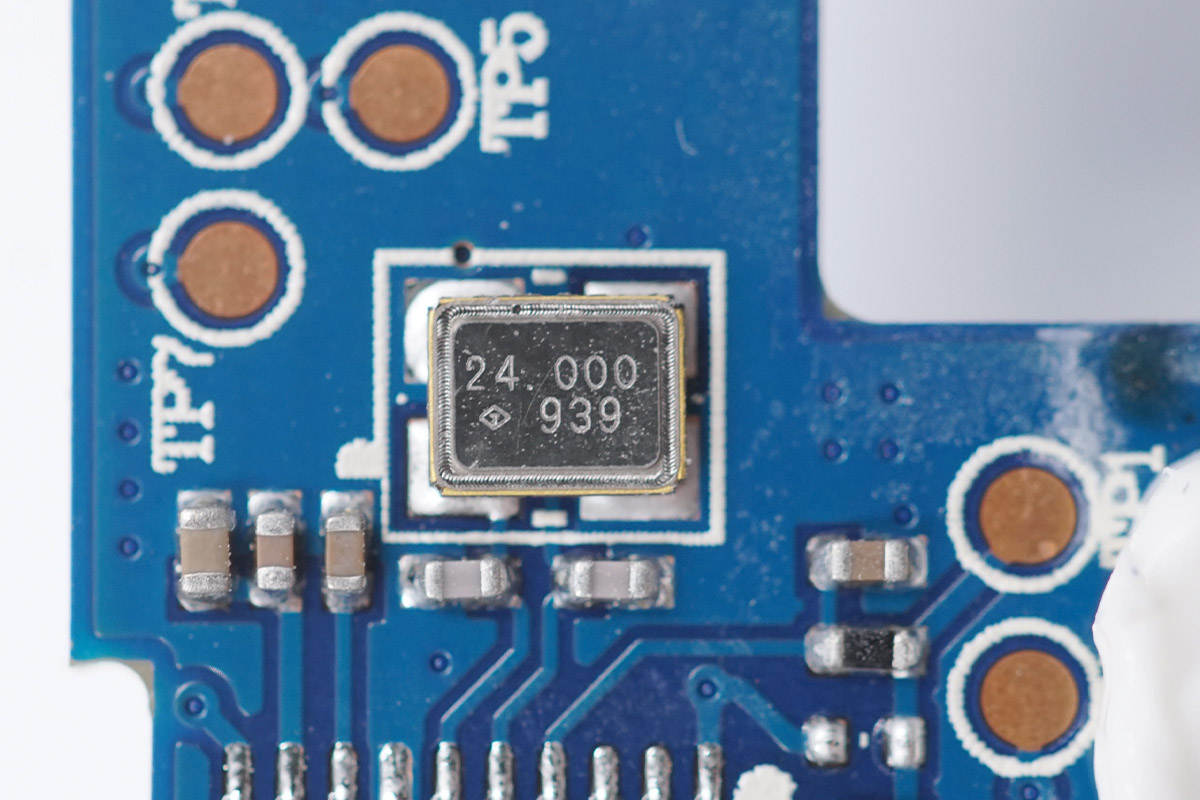 贝尔金磁吸充电宝二代拆解,贝尔金2018无线充电宝测评