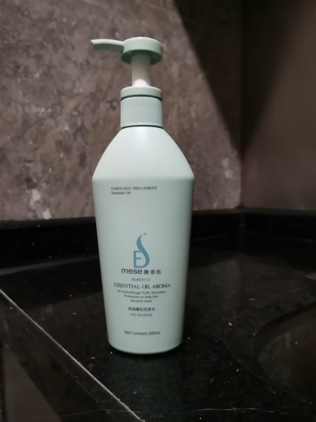 油头什么牌子洗发水好用,哪个牌子的洗发水蓬松效果好