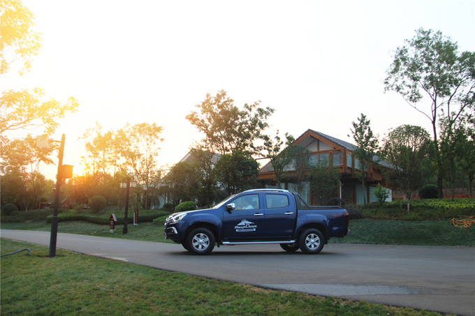更年轻更舒适静态体验五十铃d-max,江西五十铃d-max哪款更值得买