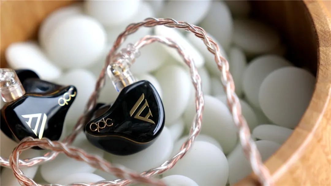 qdc变色龙v14测评,无缺新品