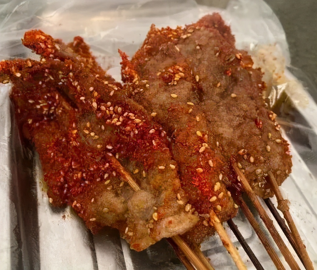 沈阳人有多爱吃鸡架,沈阳人为什么喜欢吃鸡架