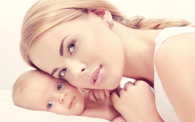 宝宝奶水不够每顿加奶粉,宝宝奶水够吃需要添加辅食吗