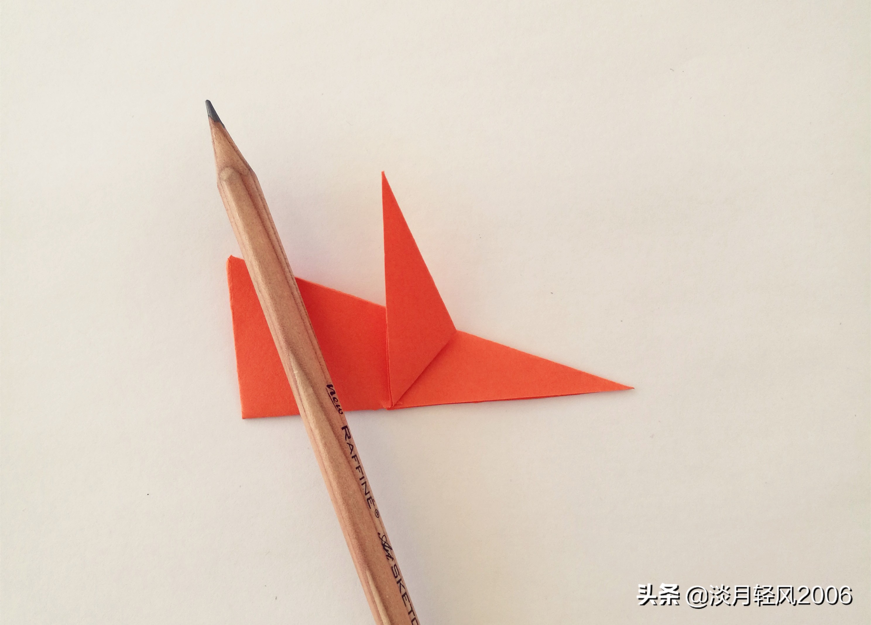 小兔子折纸正方形纸,折小兔子幼儿园手工折纸