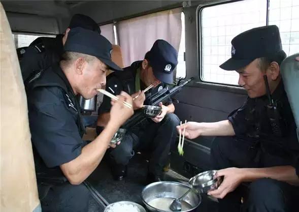 基层辅警工作日常,辅警一线日常点滴