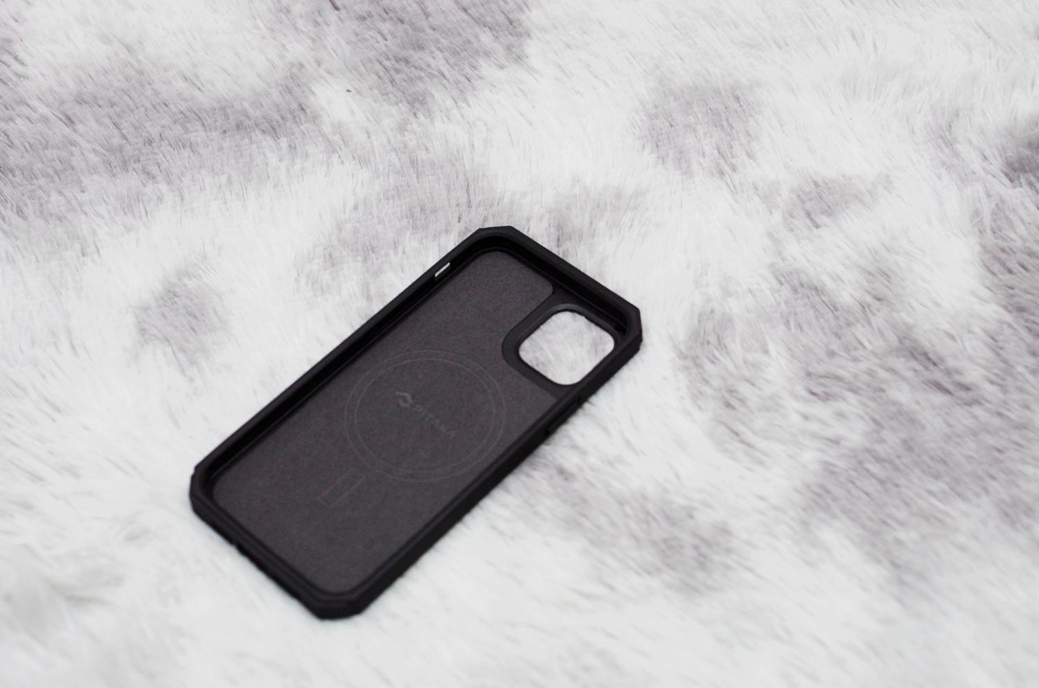 或许比原厂还要好一些：我的iPhone12的“高冷”配件们