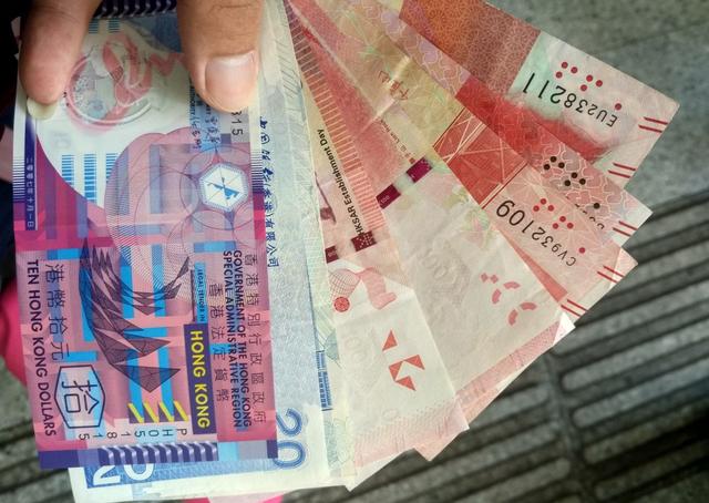 香港从什么年代开始繁华的,普通人第一次去香港感受