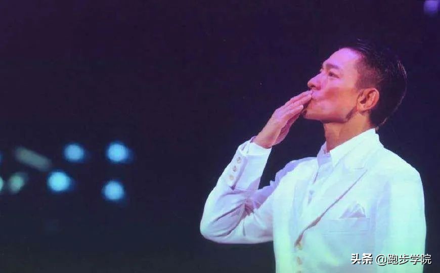 刘德华42岁颜值巅峰,刘德华60岁身材