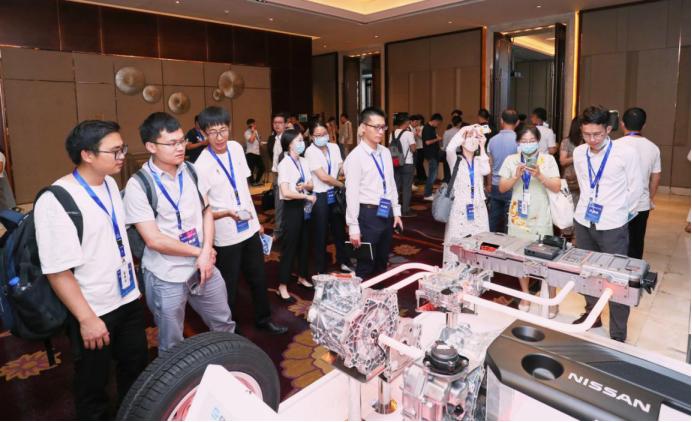 东风日产的“王炸”技术，e-POWER100%燃油发电，100%纯电驱动