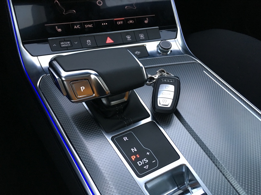 宝马m550i和m5有什么区别,试驾2019款宝马m550i