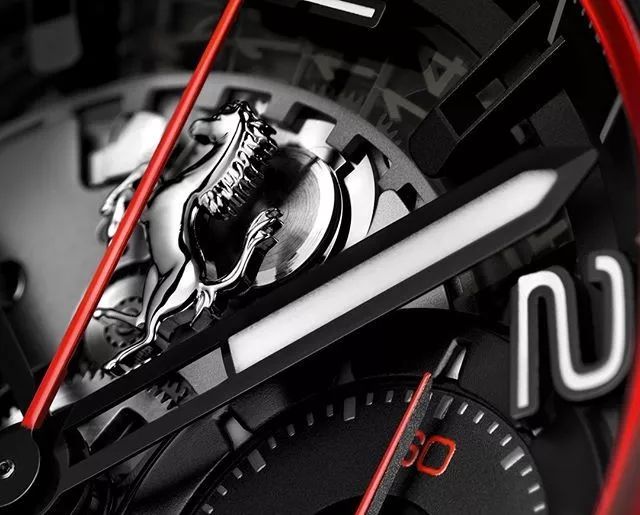 戴天梭力洛克开什么车,戴天梭表开大众车