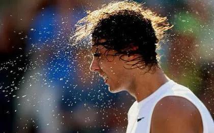 天气热越喝水越口渴怎么回事,热天频繁喝水仍然觉得口渴