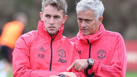 曼联穆里尼奥为什么下课,曼联教训穆帅完整视频