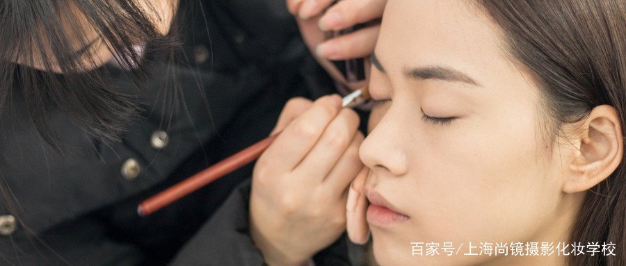 零基础学化妆就业前景好吗,2019年学完化妆当化妆师有前途吗