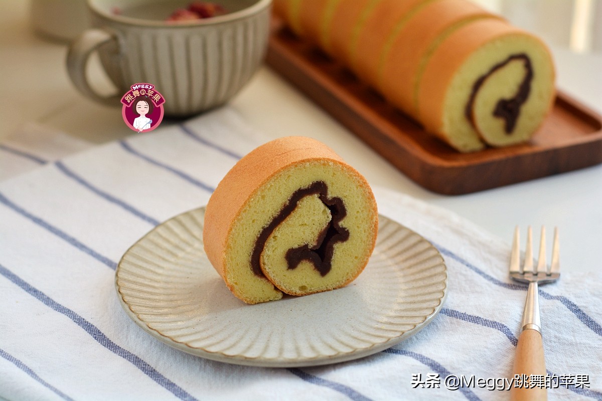 蛋糕卷不塌陷的方法,蛋糕卷怎样不开裂