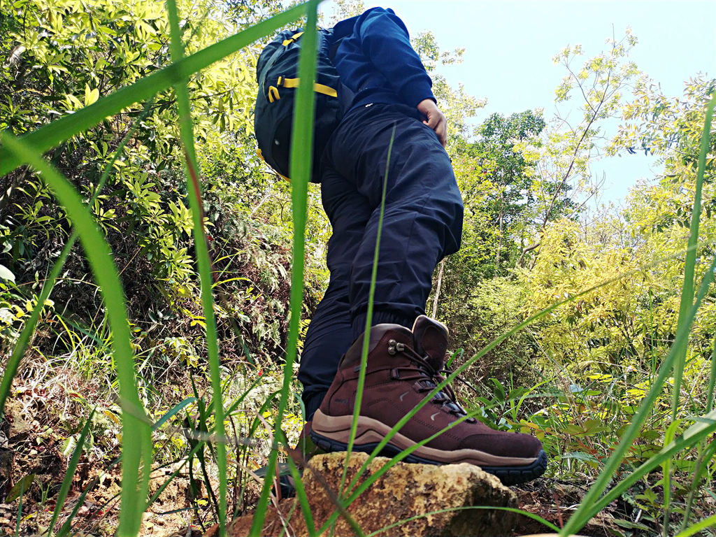 遨游仕l1登山鞋,bounce遨游仕t1b登山鞋户外测评