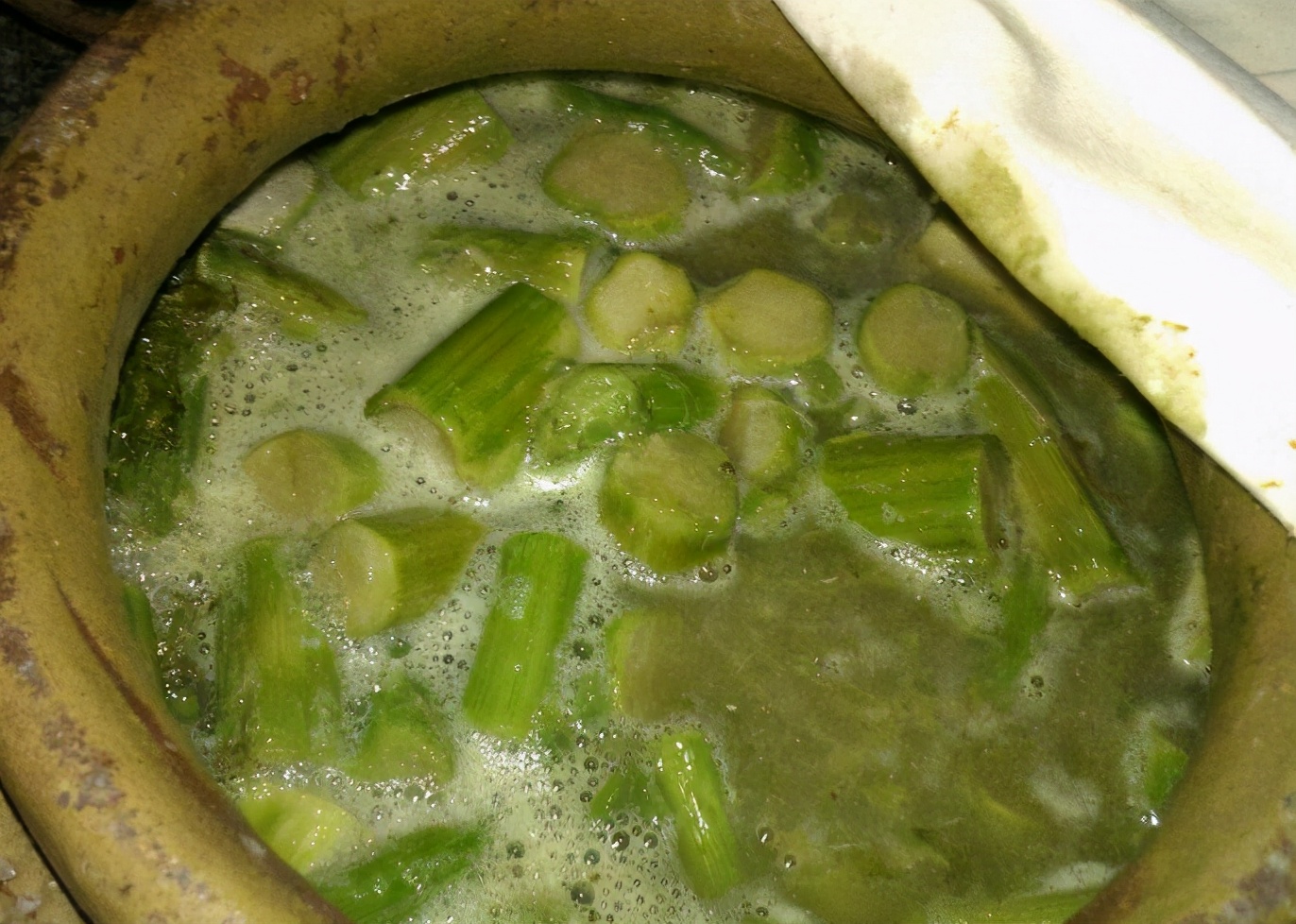 教你在家如何制作臭豆腐,臭豆腐简单制作方法不用臭豆腐乳