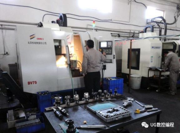 车刀刃磨的正确方法,如何正确刃磨车刀