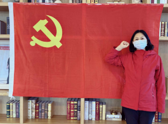 武汉直击丨“看不清你的脸,但我记得你精心照顾我的样子”