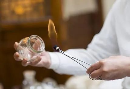 拔罐有水泡和血泡是代表什么,如何快速缓解拔罐出现的印子