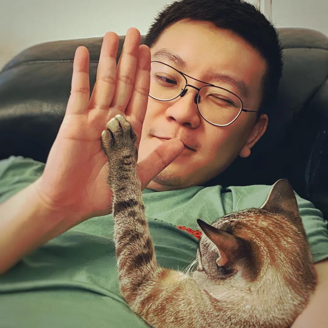 北京名校毕业，他拒绝联合国offer，自己创业开公司，成为网红博主！