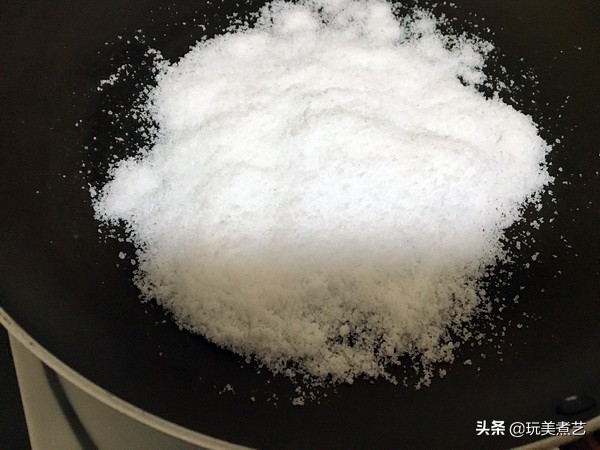 最好吃的咸猪肉做法,一蒸就特别好吃咸的猪肉