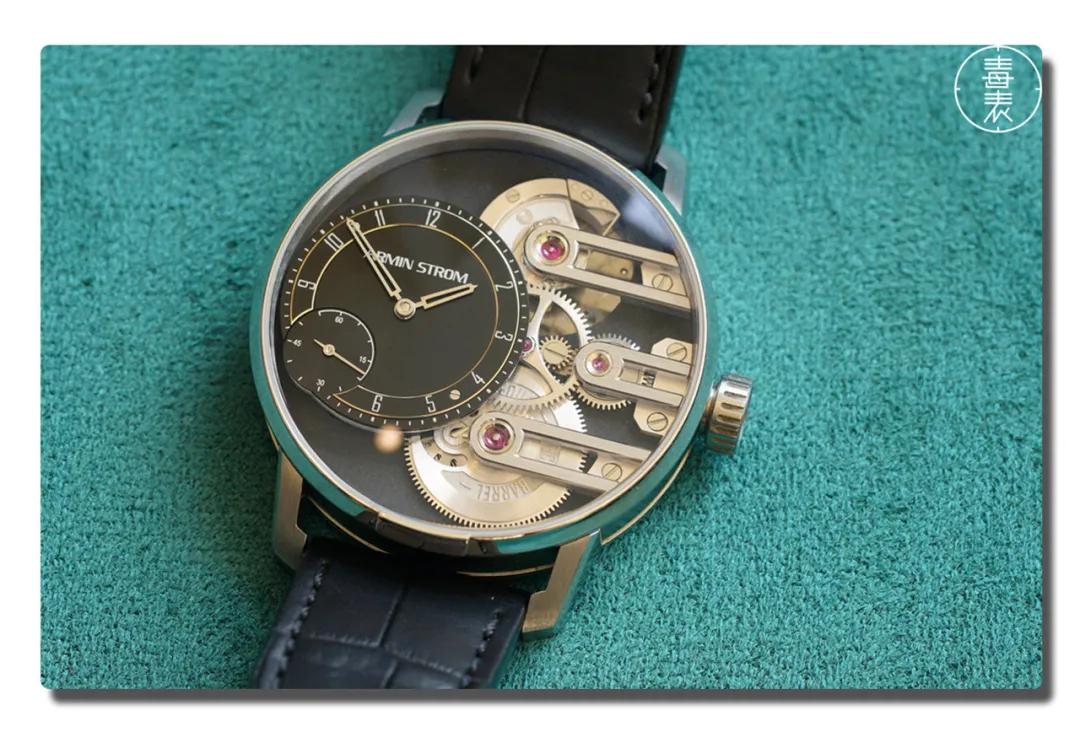 表那么多，为什么要你我一样？