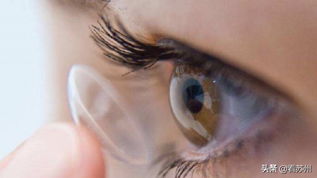 戴隐形眼镜20年眼睛失明,戴隐形眼镜致盲案例
