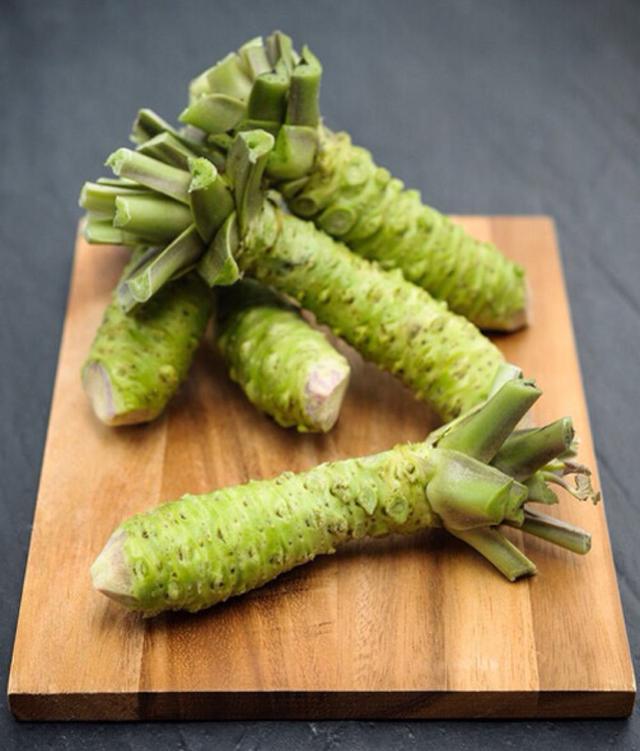 在日本吃芥末,日料芥末和山葵的区别