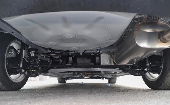 性价比最高的车型福特福睿斯,仅提供三缸车型的福特福睿斯