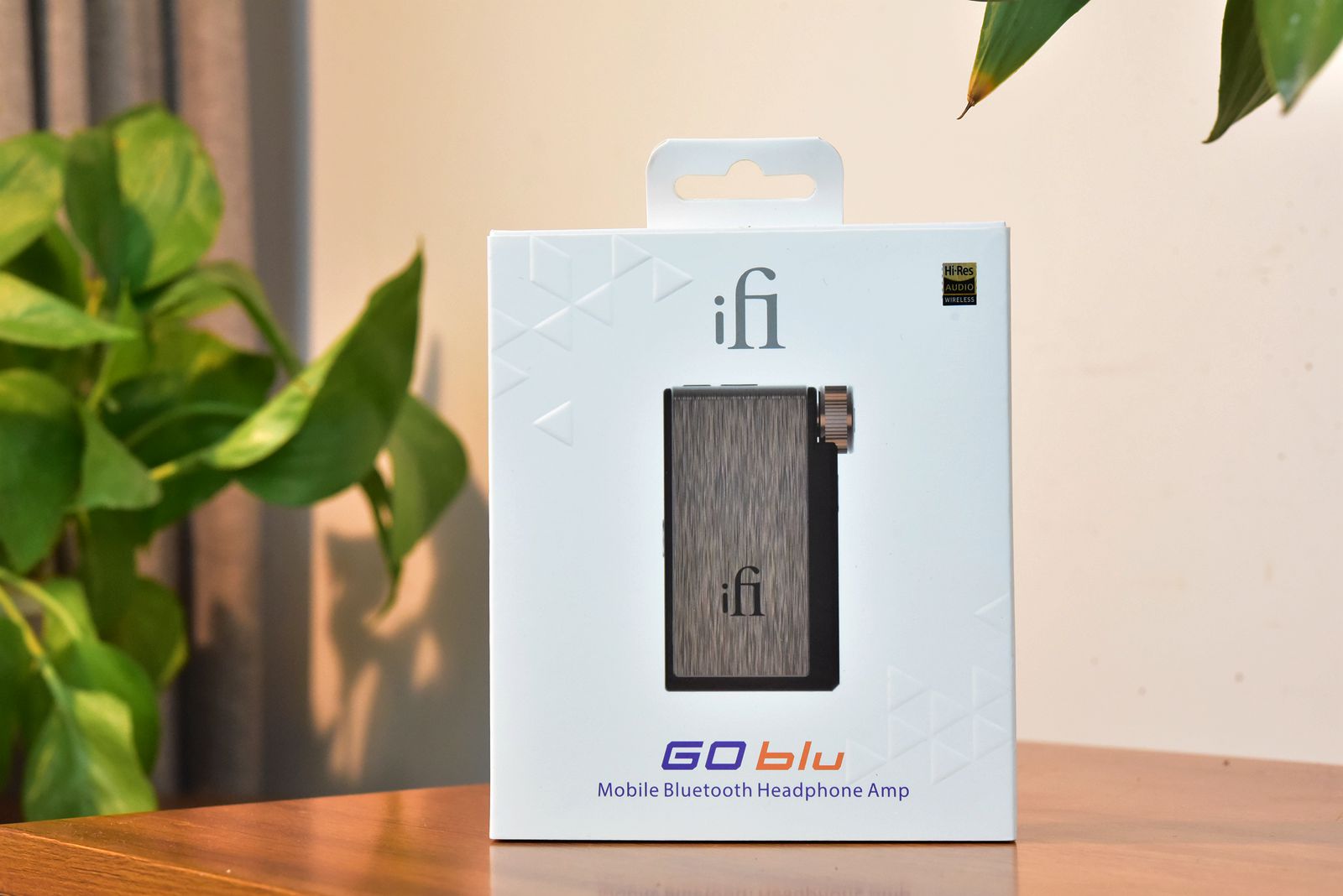 iFiGOBlu迷你蓝牙耳放评测，它有能力取代各种手机耳放线