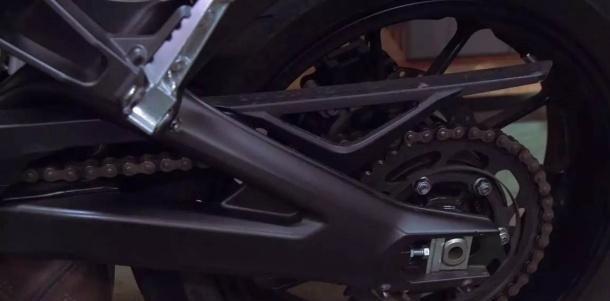 摩托车链条油加什么最好,摩托车链条到底需不需要上油