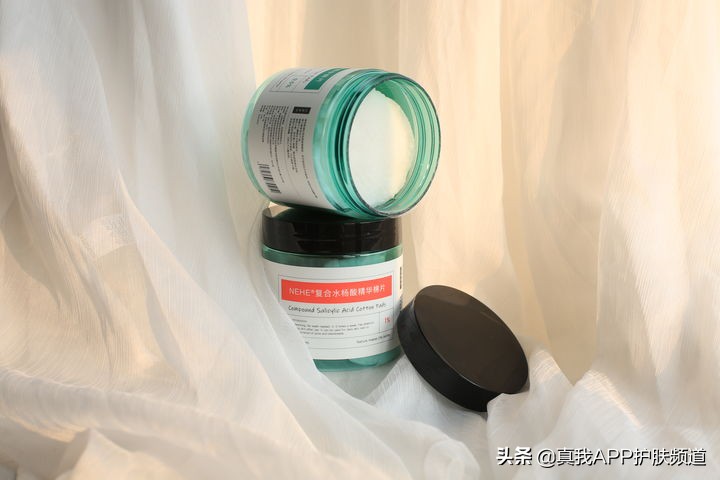 什么护肤品去黑头收缩毛孔最好,收缩毛孔的护肤品哪个效果好点