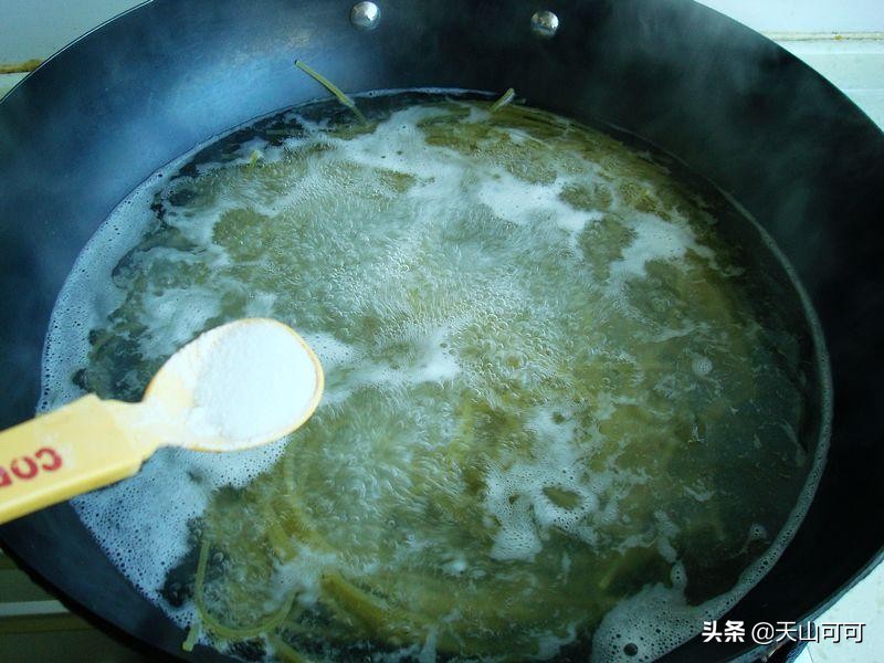 炒肉酱怎么炒好吃,炒肉酱用料比例