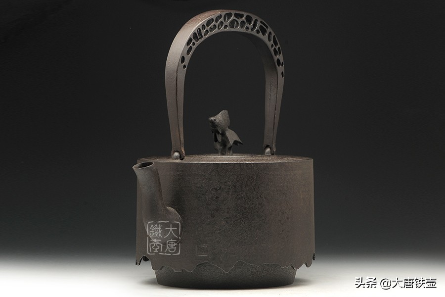 国产铁壶与日本铁壶,如何鉴别日本铁壶优劣