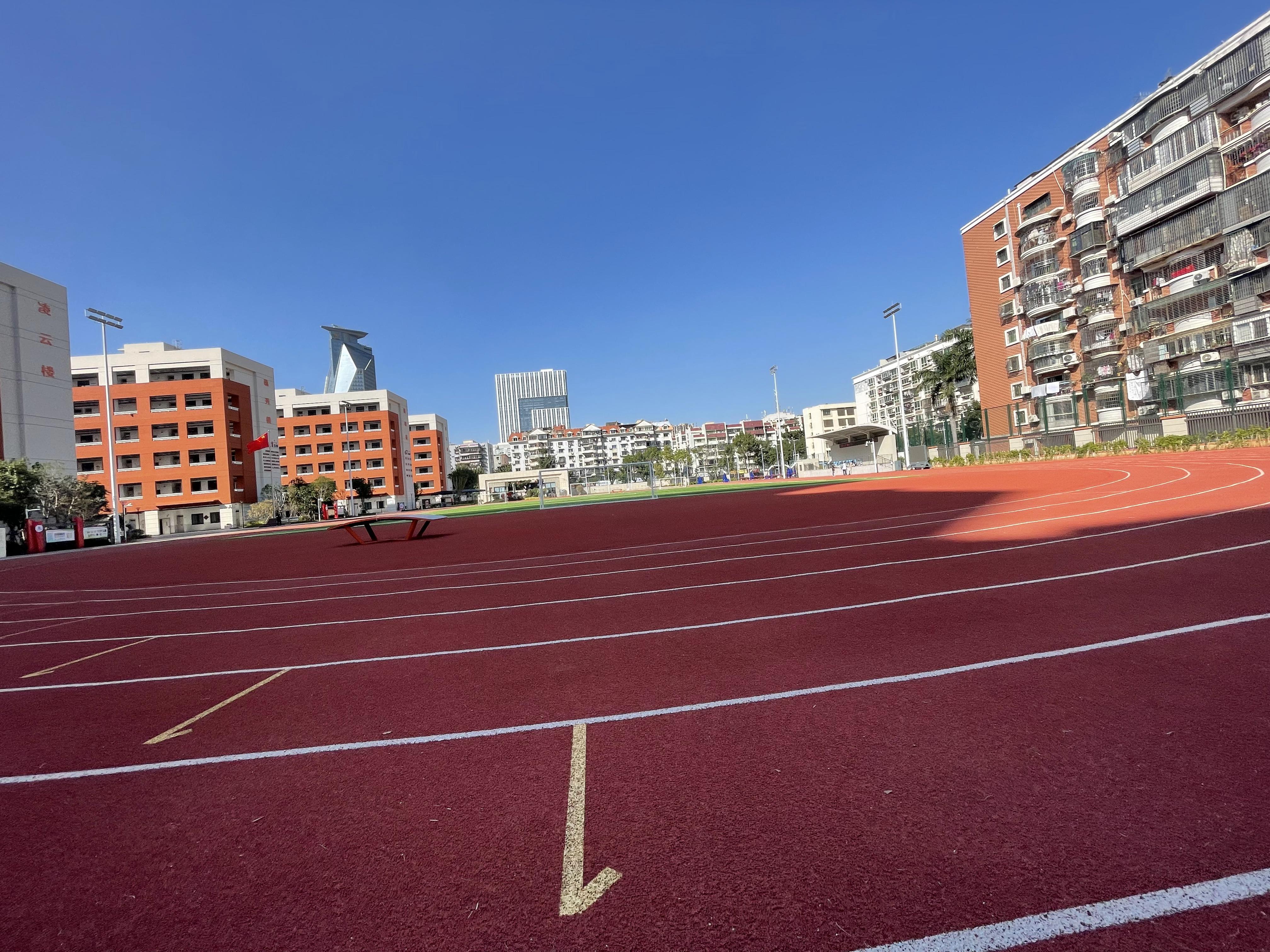 厦门湖滨中学是公办的吗,厦门湖滨中学地址